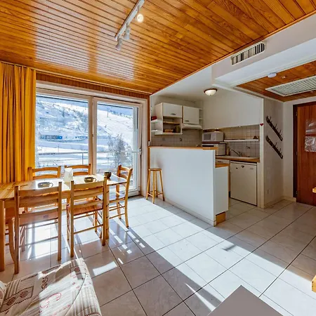 Confort En Station: T1 6 Pers, Au Pied Des Pistes, Proche Commerces - Fr-1-807-89 Lägenhet *